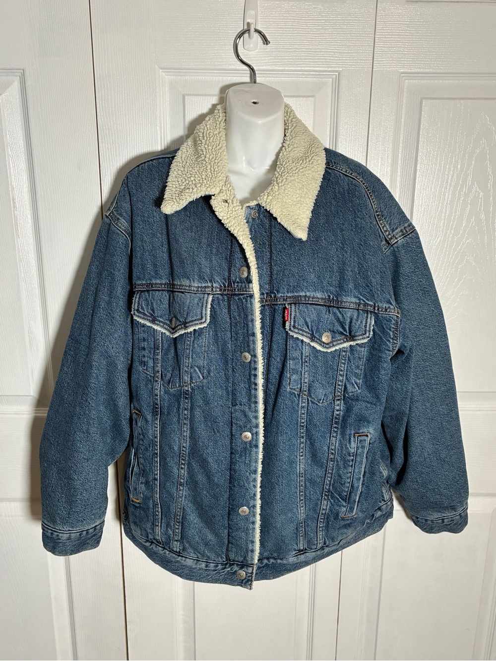 Levi's Baggy Sherpa Trucker Jacket NWT XL